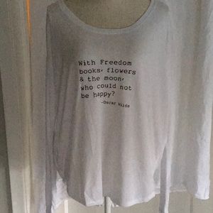 Om & Ah Oscar Wilde long sleeve tee, size medium. Soft and comfortable